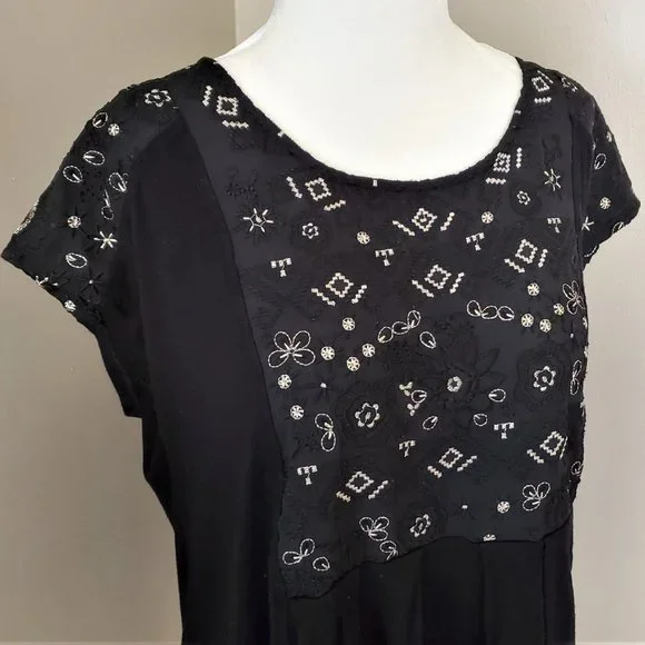 Anthropologie Akemi + Kin Arcana Embroidered Black Top XS - Picture 9 of 16